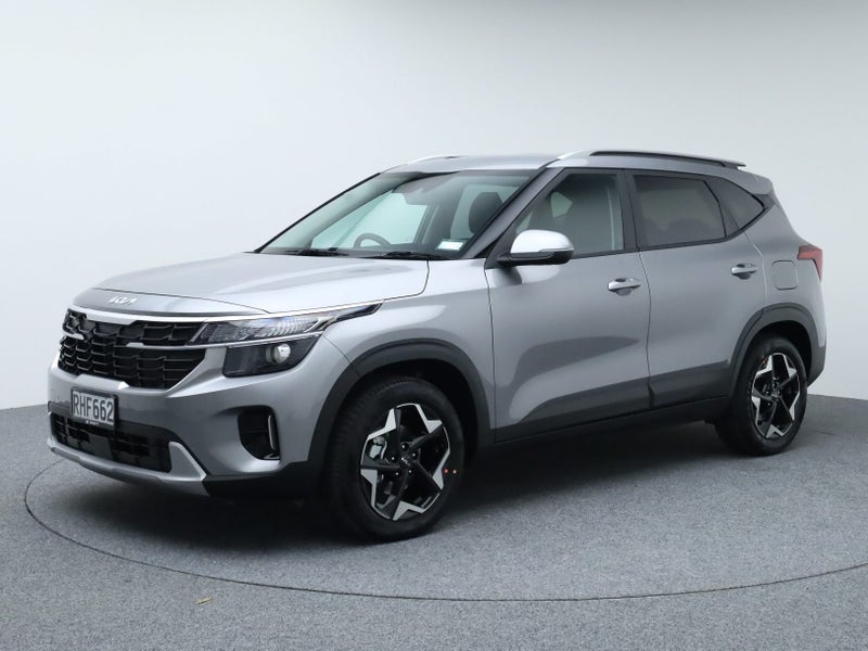 2025 Kia Seltos LX Plus 2.0 IVT image 4