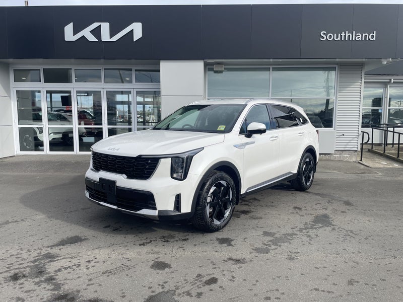 2025 Kia Sorento AWD Deluxe 2.2 Diesel DCT image 4