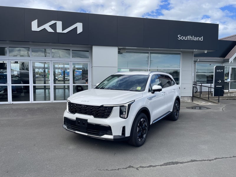 2025 Kia Sorento AWD EX 2.2 Diesel image 2