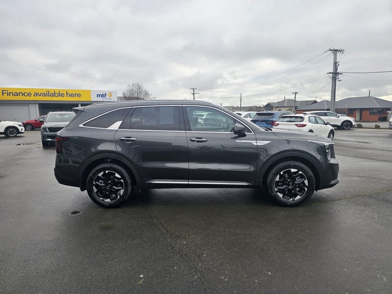 2025 Kia Sorento AWD EX 2.2Diesel DCT image 4