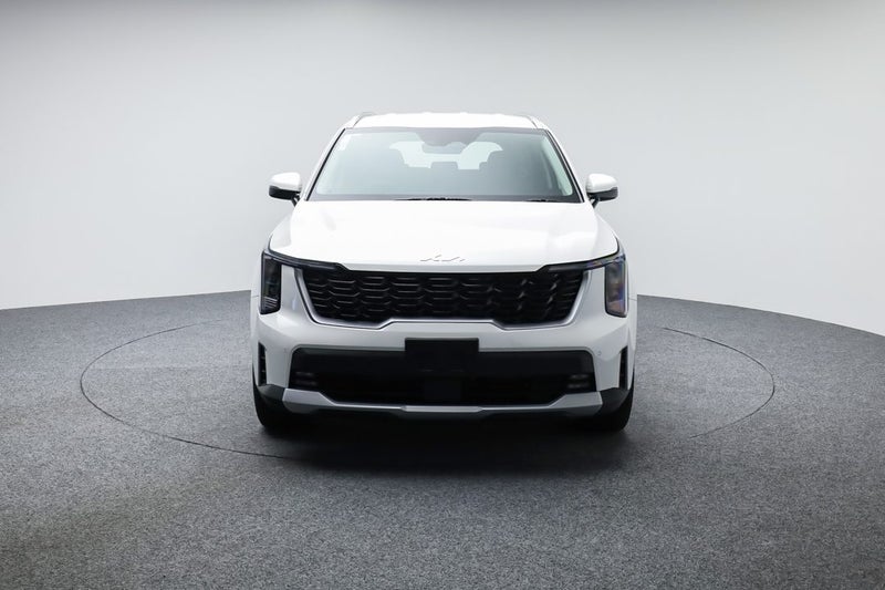 2025 Kia Sorento AWD LX+ 2.2 Diesel DCT image 2