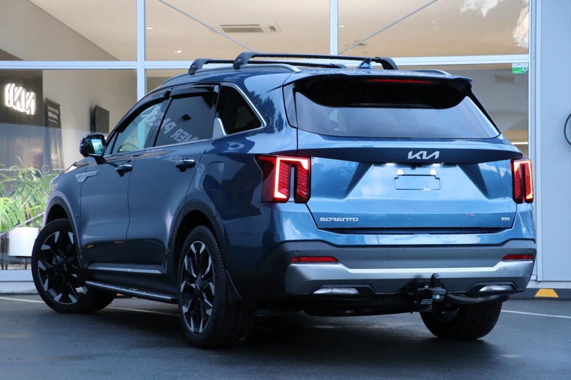 2025 Kia Sorento AWD Premium 2.2 Diesel DCT image 2