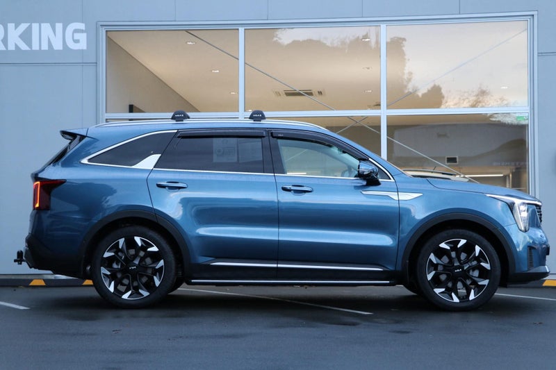 2025 Kia Sorento AWD Premium 2.2 Diesel DCT image 3