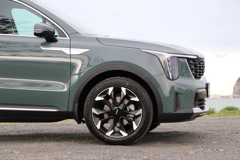 2025 Kia Sorento AWD Premium 2.2 Diesel DCT image 5