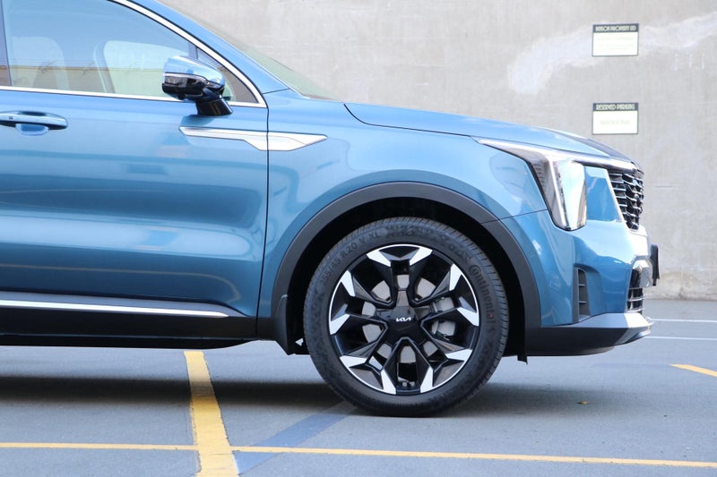2025 Kia Sorento AWD Premium 2.2 Diesel DCT image 4