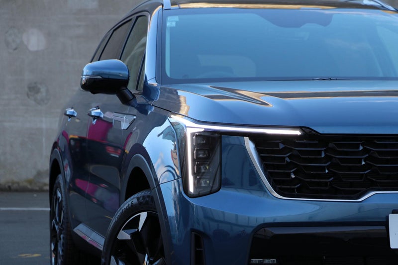 2025 Kia Sorento AWD Premium 2.2 Diesel DCT image 5