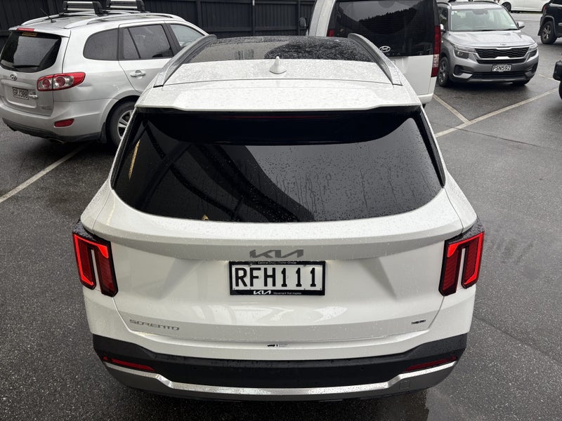 2025 Kia Sorento AWD Premium 2.2 Diesel DCT image 5