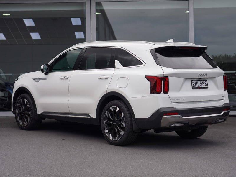 2025 Kia Sorento AWD Premium 2.2D DCT 7 SEAT SUV image 2