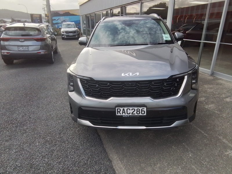 2025 Kia Sorento Deluxe 2.2 Diesel AWD image 2