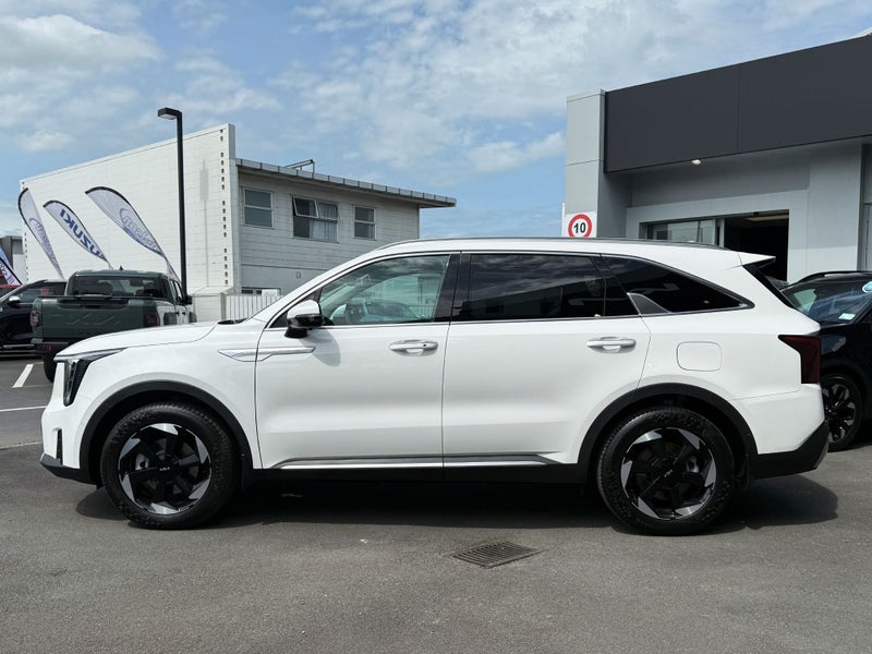 2025 Kia Sorento Deluxe 2.2 Diesel AWD image 5