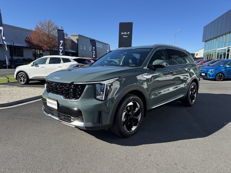 2025 Kia Sorento Deluxe 2.2Dt/4Wd/8Am image 3