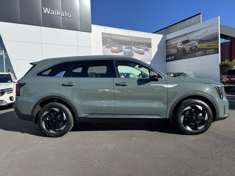 2025 Kia Sorento Deluxe 2.2Dt/4Wd/8Am image 5