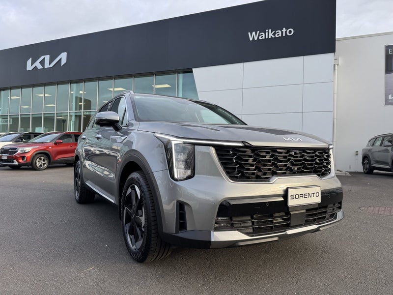 2025 Kia Sorento Deluxe 2.2Dt/4Wd/8Am image 2