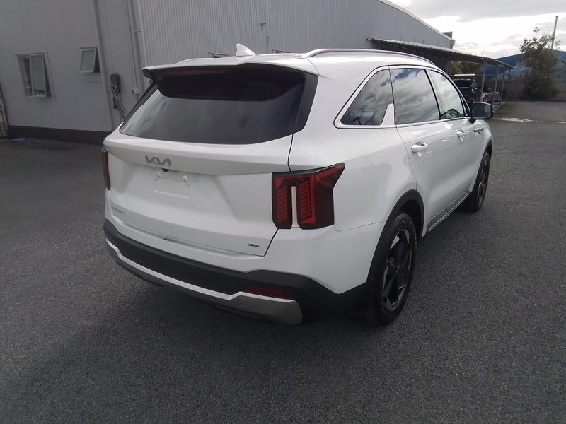 2025 Kia Sorento Deluxe image 4