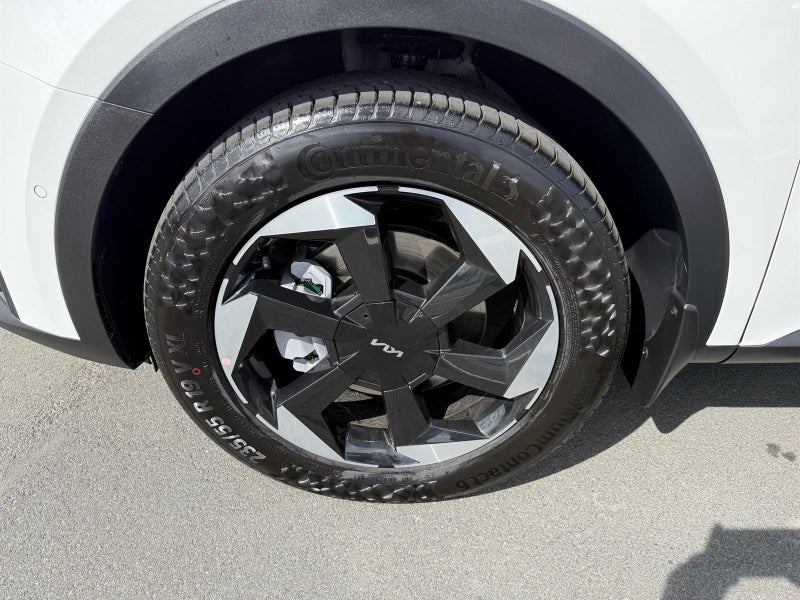 2025 Kia Sorento Deluxe AWD 2.2 Diesel image 3