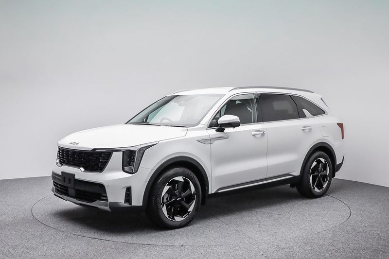 2025 Kia Sorento Deluxe AWD 2.2 Diesel DCT image 3