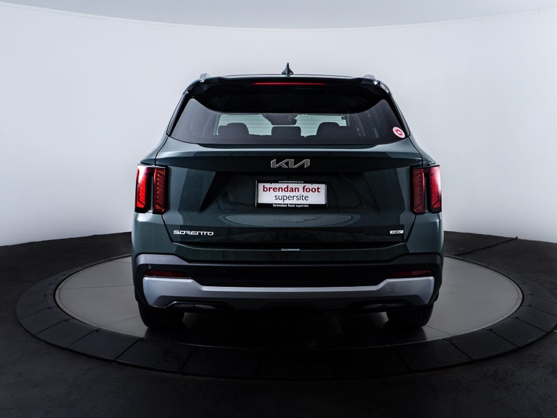 2025 Kia Sorento Earth Hybrid AWD 1.6T Petrol image 2