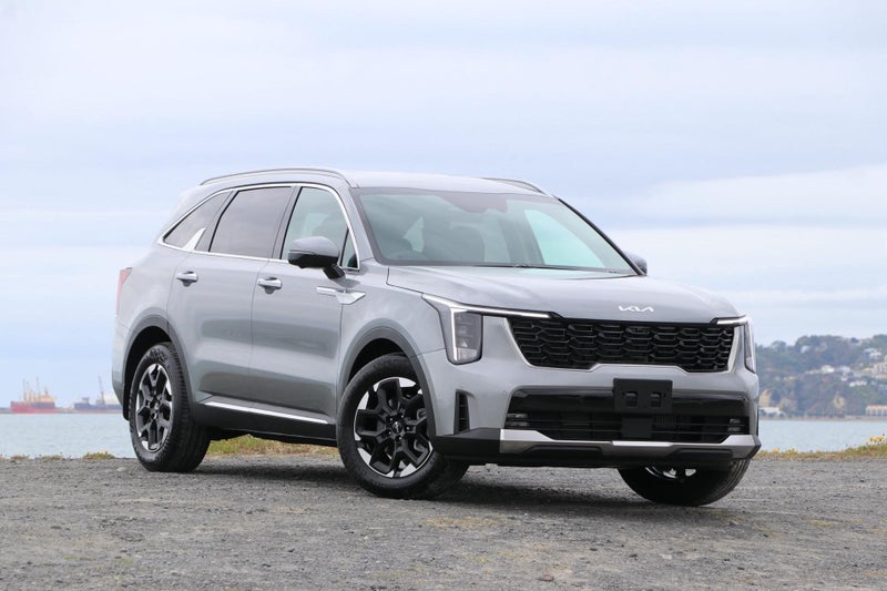 2025 Kia Sorento EX 2.2 AWD Diesel image 1