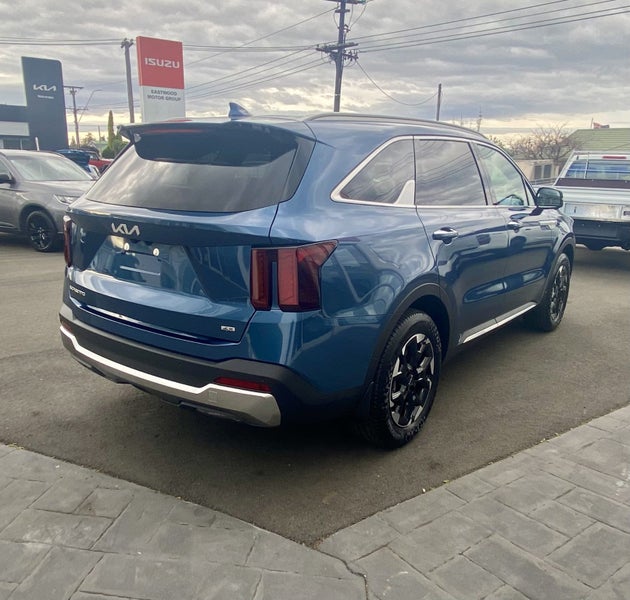 2025 Kia Sorento EX 2.2 Diesel AWD DCT image 4