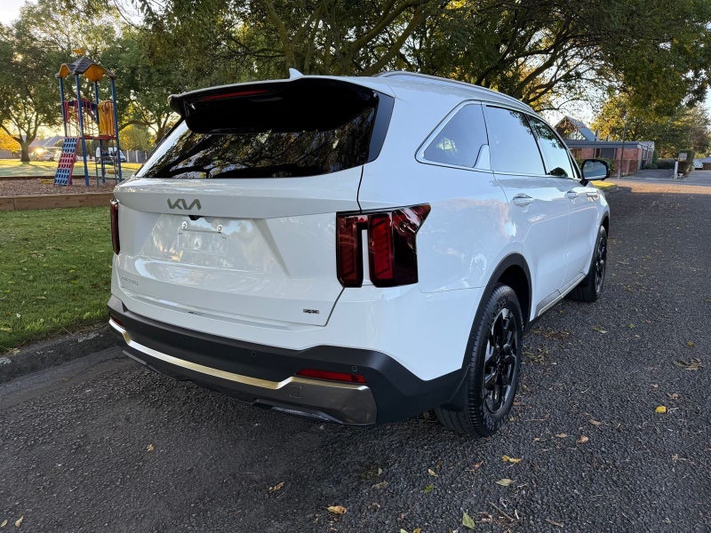 2025 Kia Sorento EX AWD 2.2 Diesel image 5