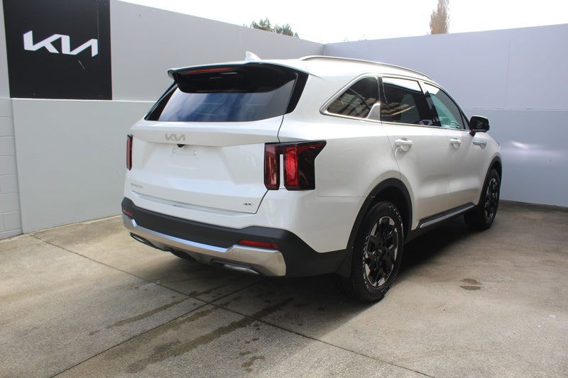 2025 Kia Sorento EX AWD 2.2L Diesel Turbo SUV image 3