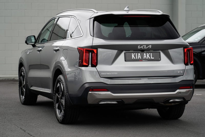 2025 Kia Sorento HEV AWD Water 1.6P 6A 5Dr Wagon image 2