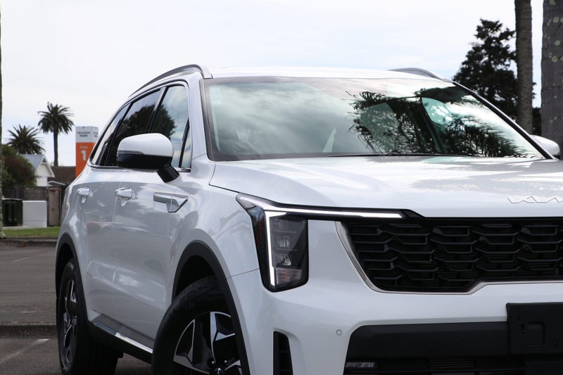 2025 Kia Sorento HEV Earth AWD 1.6PHT image 5