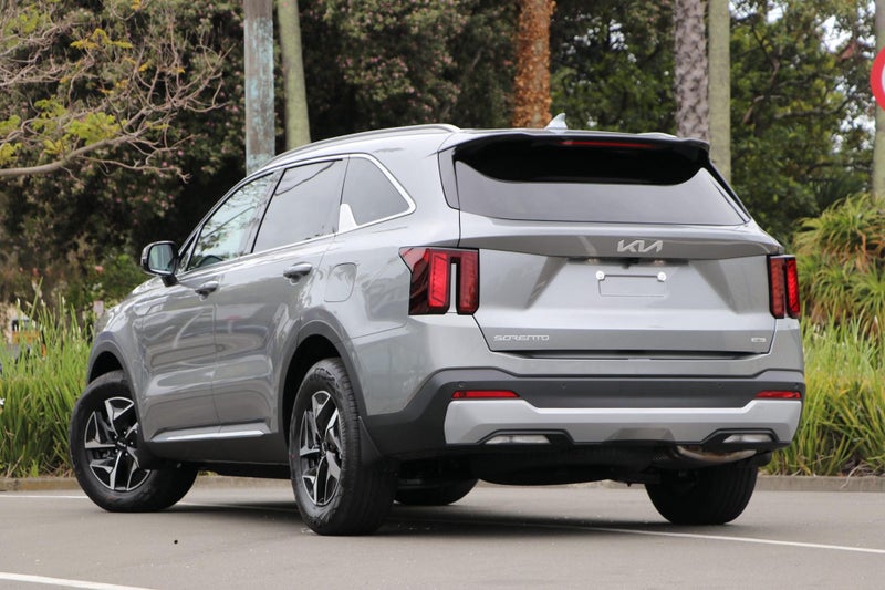 2025 Kia Sorento HEV Earth AWD 1.6PHT image 2