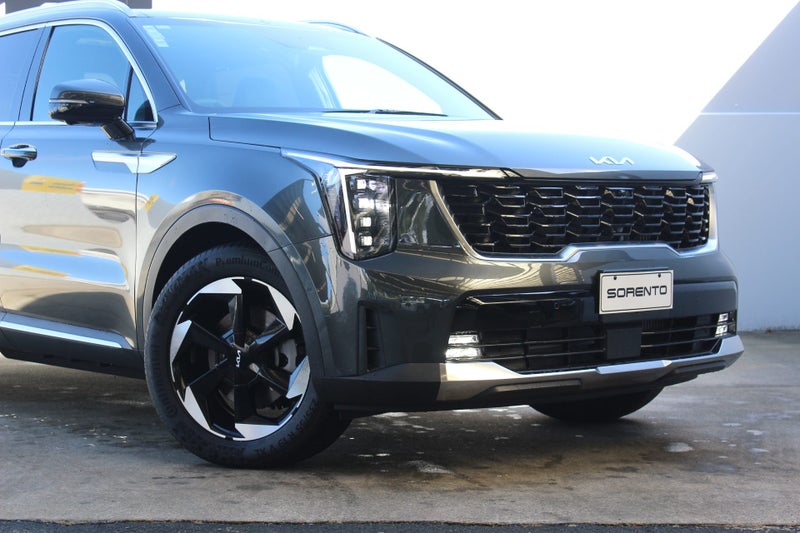2025 Kia Sorento HEV Water AWD image 3