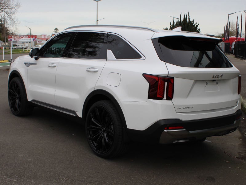 2025 Kia Sorento PREMIUM image 4