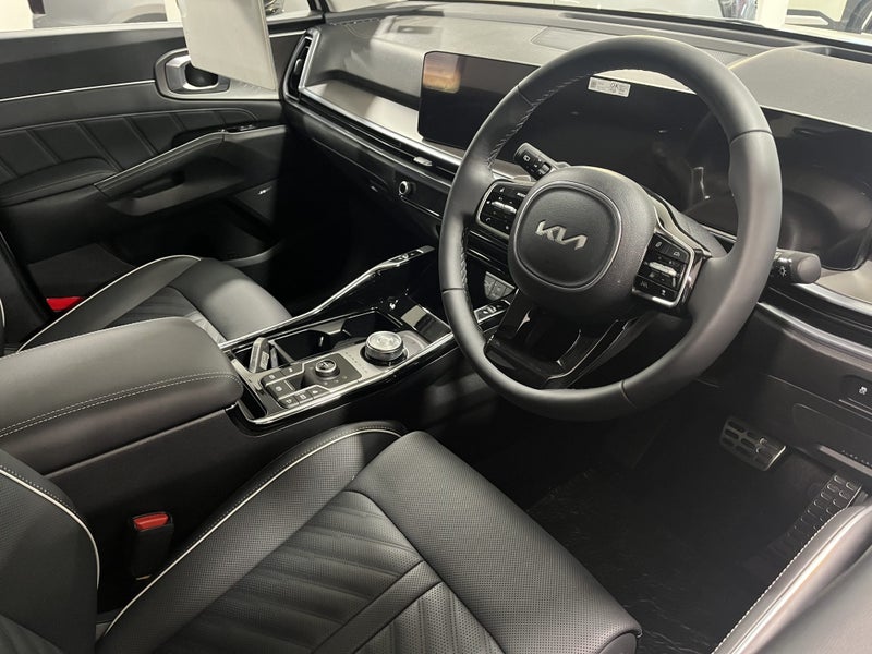 2025 Kia Sorento Premium 2.2DT/4WD image 4