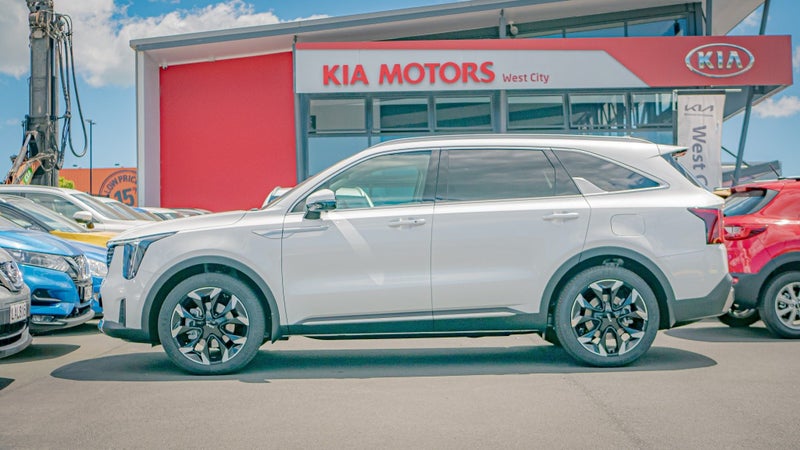 2025 Kia Sorento Premium 2.2Dt/4Wd image 5