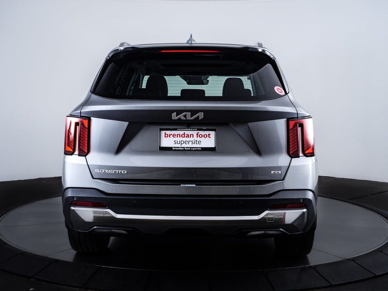 2025 Kia Sorento Premium 2.2L Diesel Auto AWD image 4