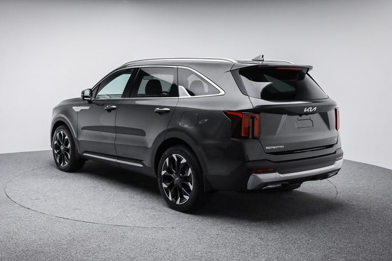 2025 Kia Sorento Premium AWD 2.2 Diesel DCT image 5