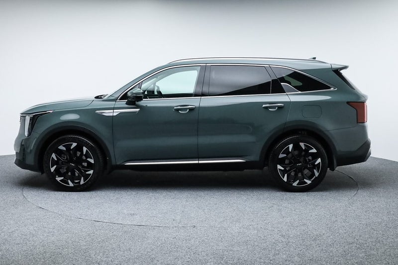 2025 Kia Sorento Premium AWD 2.2 Diesel DCT image 4