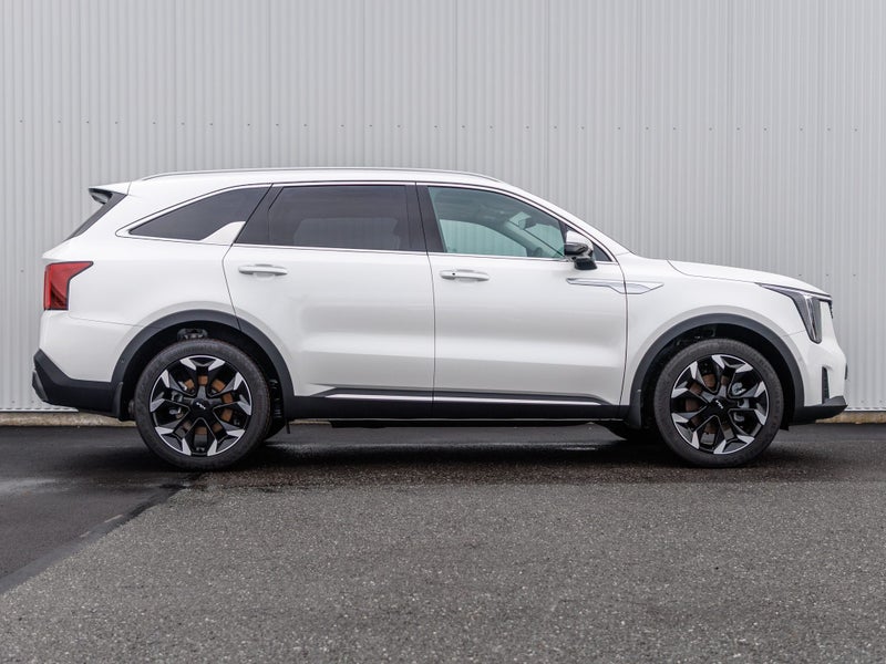 2025 Kia Sorento PREMIUM DIESEL 4WD image 5