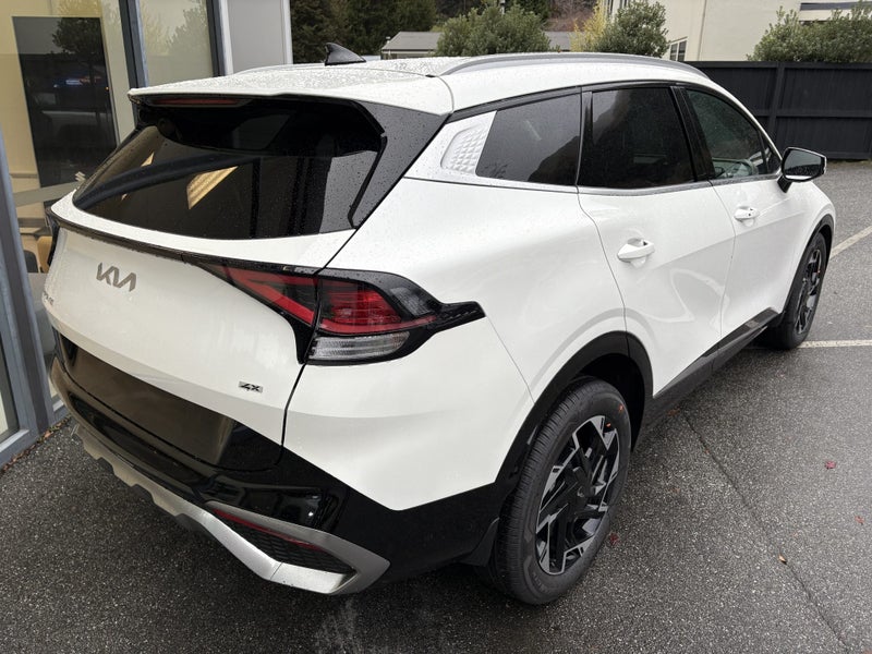 2025 Kia Sportage 1.6T Deluxe AWD DCT image 4