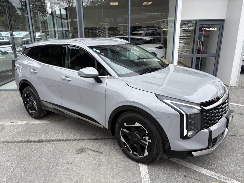 2025 Kia Sportage 1.6T Hybrid Earth AWD image 2