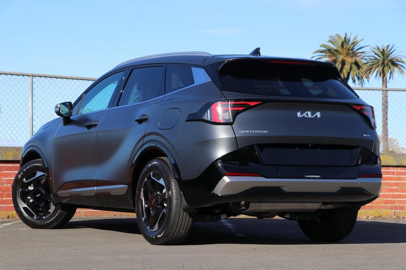2025 Kia Sportage Earth HEV AWD image 2