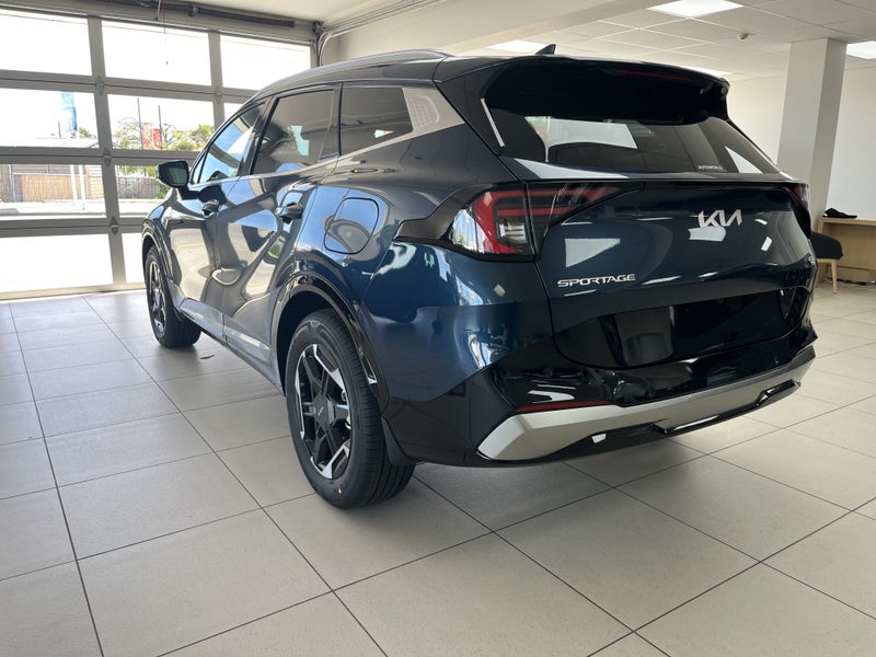 2025 Kia Sportage Earth Hev Awd 1.6Pht image 5