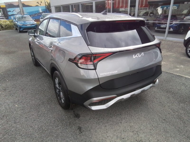 2025 Kia Sportage HEV Earth image 2