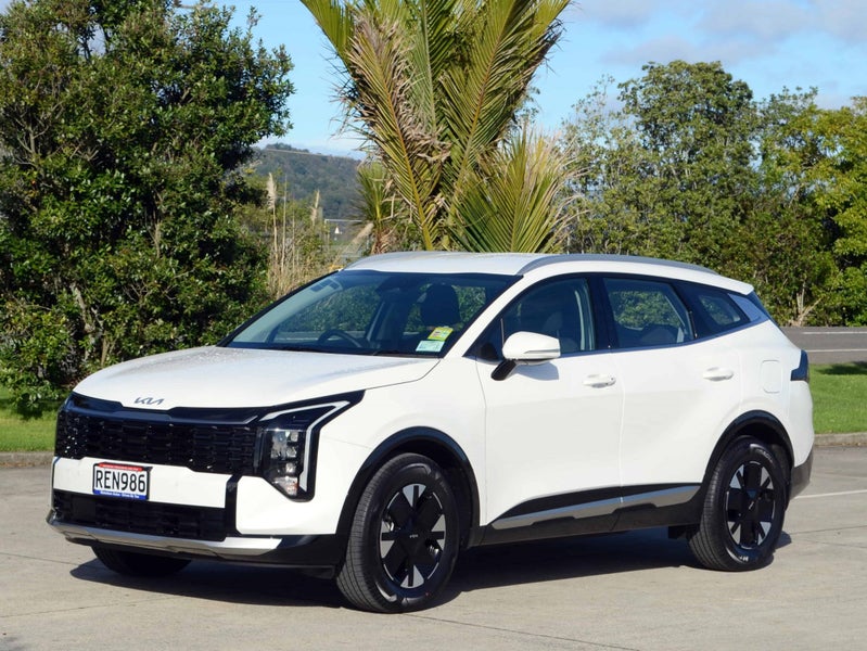 2025 Kia Sportage HEV Light 2WD image 4