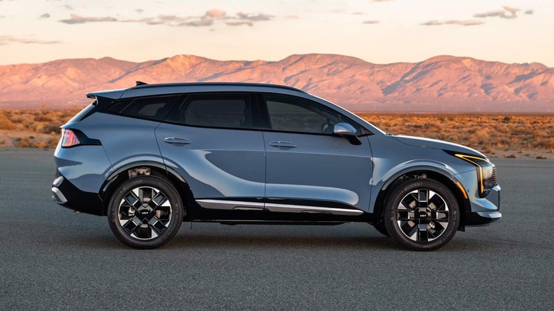2025 Kia Sportage Light HEV 2WD image 4