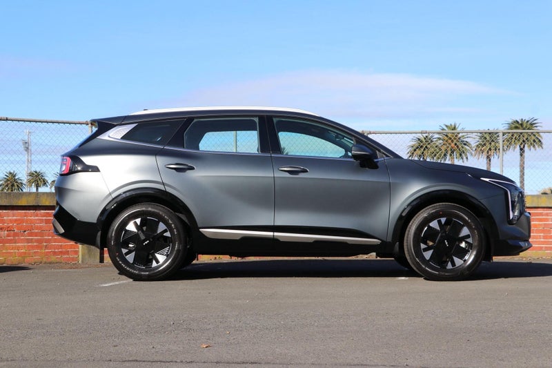 2025 Kia Sportage Light HEV AWD image 4
