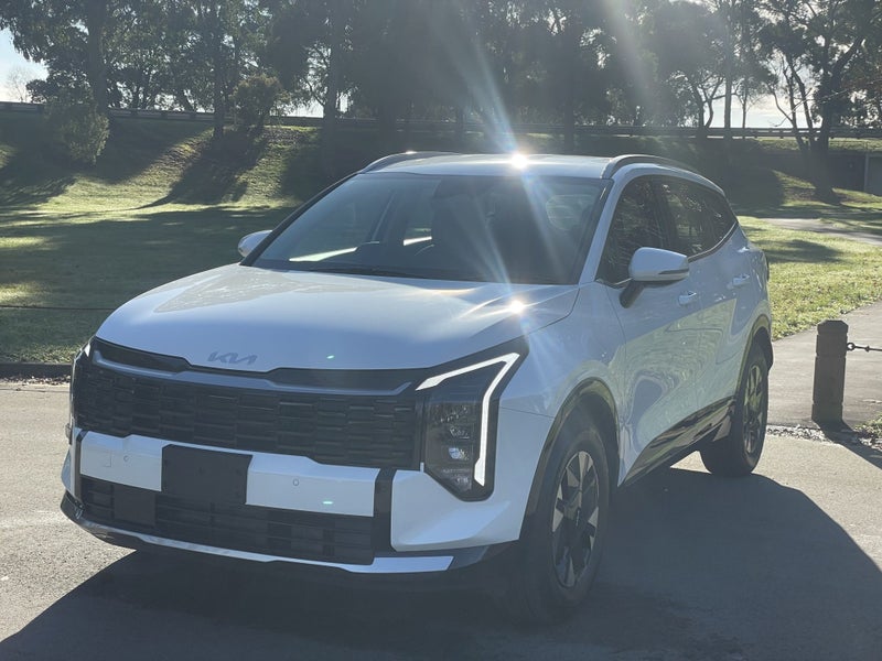 2025 Kia Sportage Light Hev Awd 1.6Pht image 3