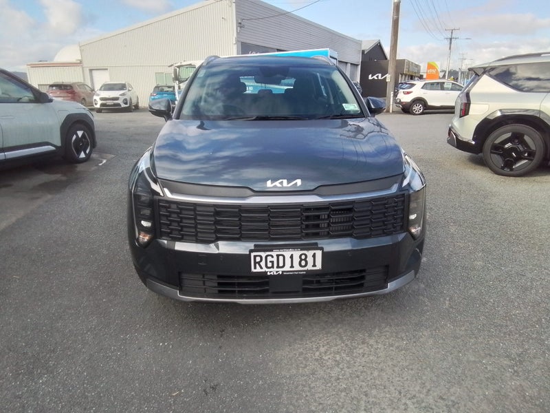 2025 Kia Sportage LX 1.6 turbo 8 speed auto image 2