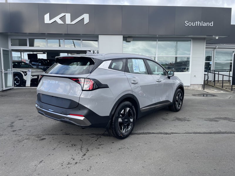 2025 Kia Sportage LX 1.6T 2WD image 4