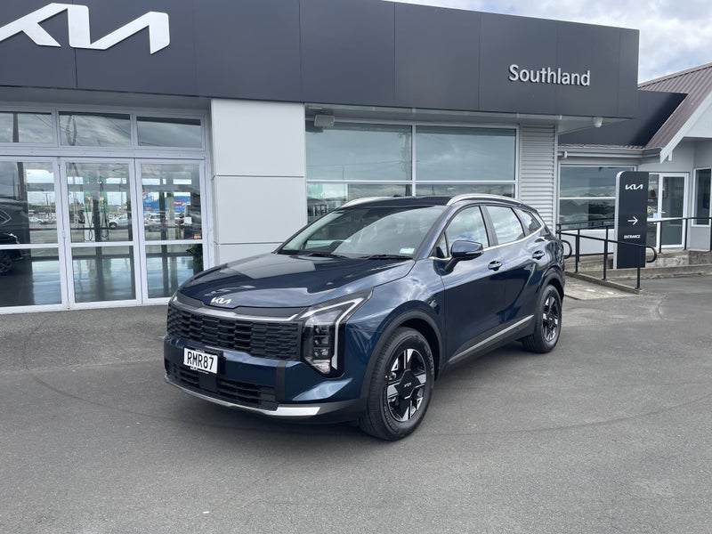 2025 Kia Sportage LX 1.6T 2WD image 2