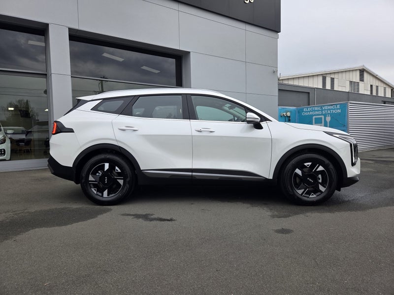 2025 Kia Sportage LX 1.6T URBAN image 2