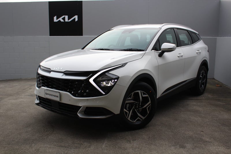 2025 Kia Sportage LX 2.0 Turbo Diesel 4WD $47,9... image 2